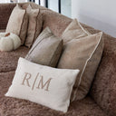 Rivièra Maison RM Monogram Aveiro Sierkussen close-up van textuur