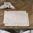 Rivièra Maison Placemat RM CLASSIC Flax – Set van 2 in crème detail van afwerking