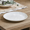 Rivièra Maison Portofino Dinerbord in wit detail van afwerking